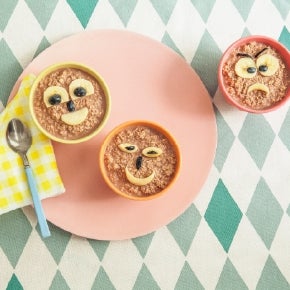 komik suratlara sahip gevrekler